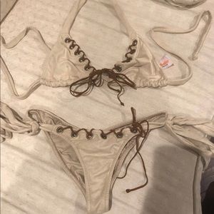 Like new J Valentine bikini set- scrunch butt!